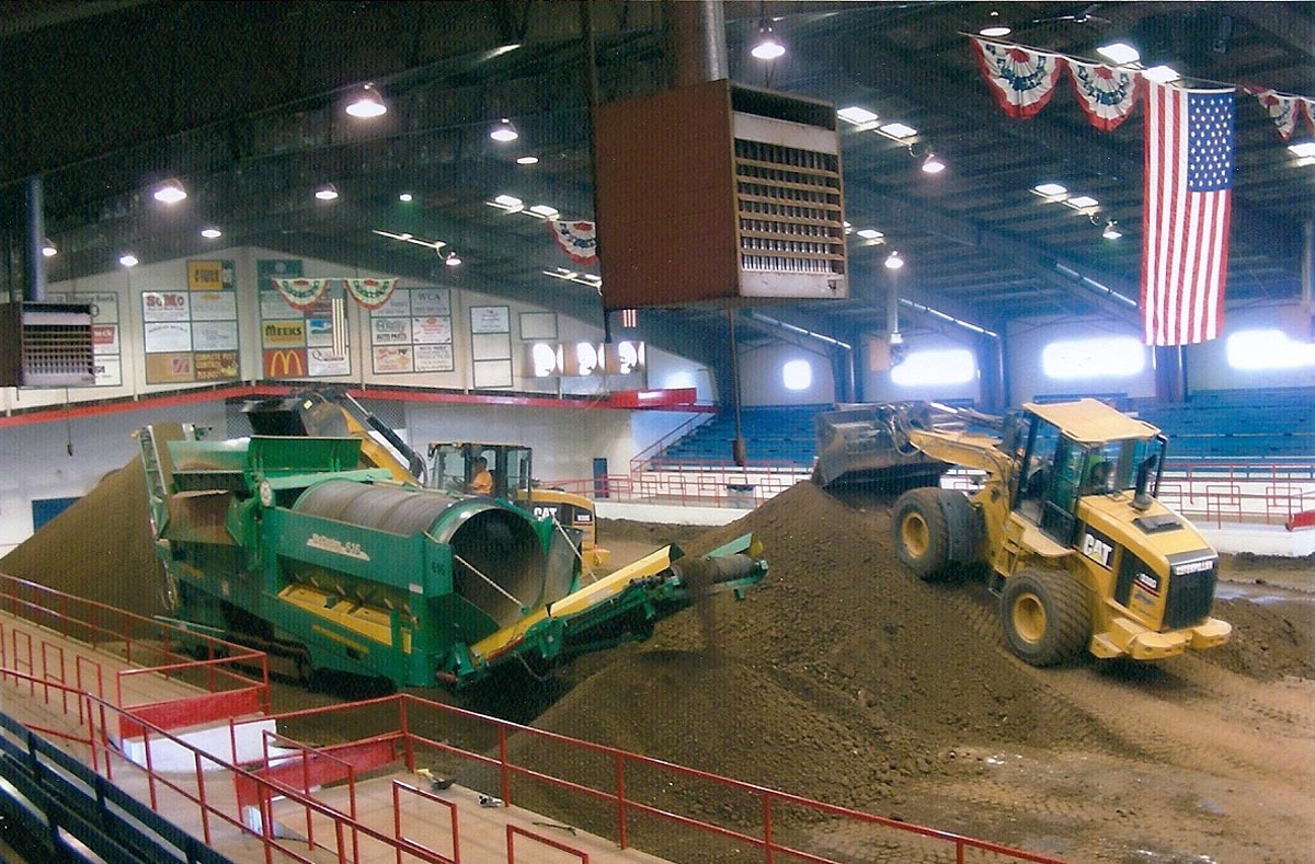 Ozark Empire Fairgrounds Arena Dirt Screening by Gillespie Excavating